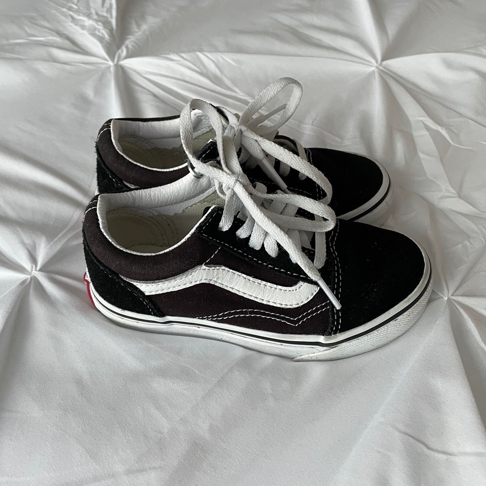 Vans Kids Classics: Size 11